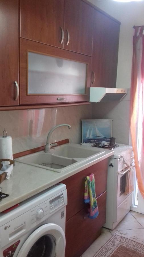 Studio In Thessaloniki Near Airport And Exit For Chalkidiki Apartamento Exterior foto
